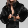 Chaqueta corta de piel sintética opulenta - Negro