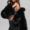 Chaqueta corta de piel sintética opulenta - Negro