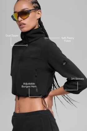 Chaqueta corta «Retreat» de forro polar – Negro