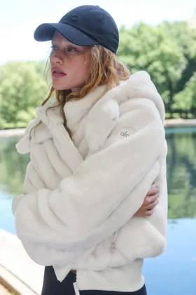 Chaqueta Foxy de piel sintética - Marfil