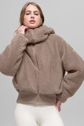Chaqueta Foxy Sherpa – Chai Latte
