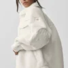 Chaqueta tipo shacket Sherpa Edge - Marfil
