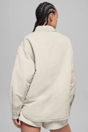 Chaqueta tipo «shacket» Socialite – Hueso