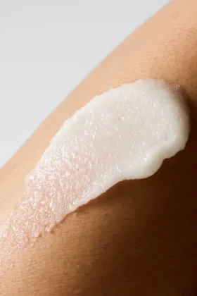 Exfoliante de cuidado corporal «Renew & Glow»
