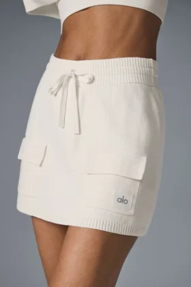 Falda cargo de punto Scholar – Marfil