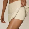 Falda de tenis High-Waist de algodón y cachemira «My Serve» - Beige arena/Blanco