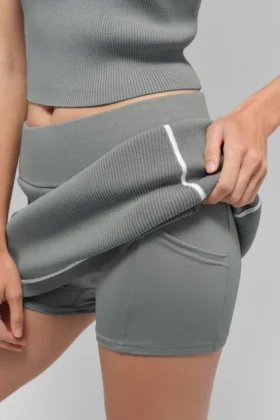 Falda Highline de punto acanalado tipo jersé – Gris lunar/Blanco