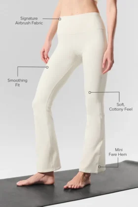 High-Waist Airbrush 7/8 Bootcut Leggings — Marfil