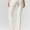 High-Waist Airbrush 7/8 Bootcut Leggings — Marfil