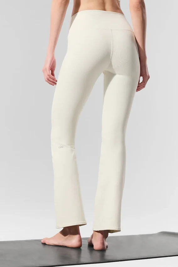 High-Waist Airbrush 7/8 Bootcut Leggings — Marfil