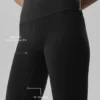 High-Waist Airbrush capri de 16" con efecto Airbrush - Negro