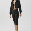 High-Waist Airbrush capri de 16" con efecto Airbrush - Negro