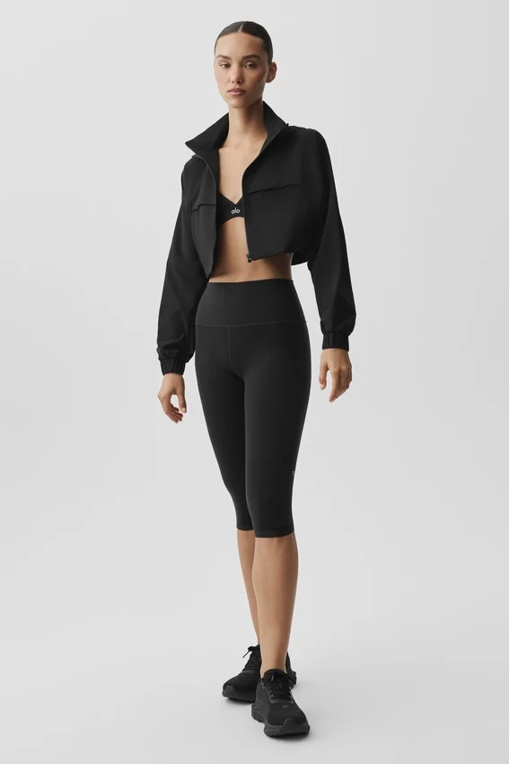 High-Waist Airbrush capri de 16" con efecto Airbrush - Negro
