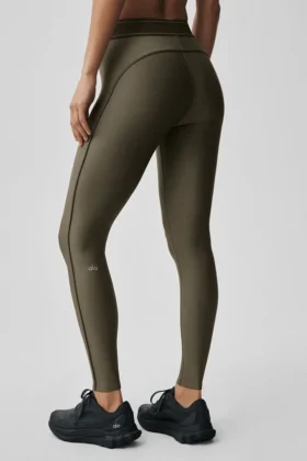 High-Waist Airlift Leggings «Suit Up» – Árbol de olivo/Árbol de olivo