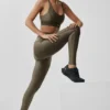 High-Waist Airlift Leggings «Suit Up» - Árbol de olivo/Árbol de olivo