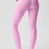 High-Waist Airlift Love Language Stirrup Leggings - Rosa corazón de caramelo