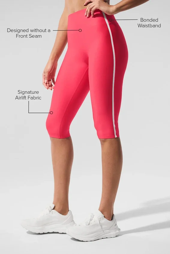 High-Waist Airlift Super Sleek Contrast Capri - Candy Red/White