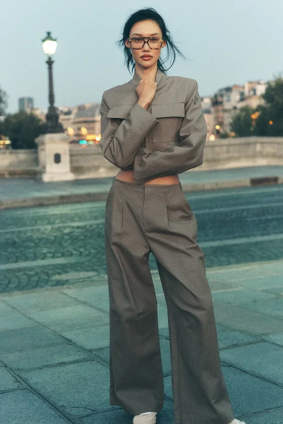 High-Waist Main Character Wide Leg Trouser — Color cacao claro