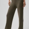 High-Waist New Class Wide Leg Pant en lana y cachemira - Olive Tree