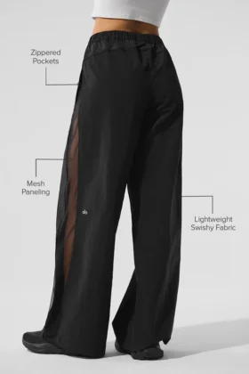 High-Waist Origin Wide Leg Track Pant – Negro