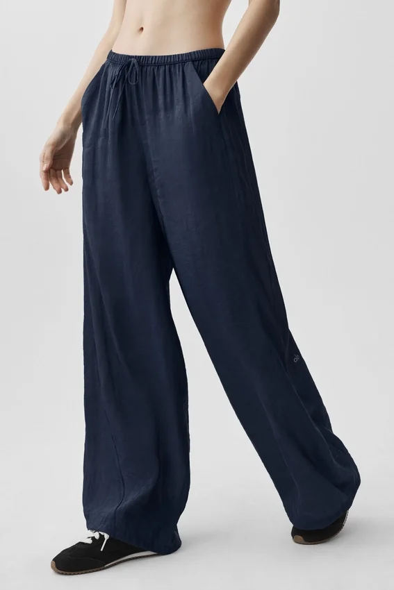 High-Waist Straight Leg Pant - Navy