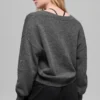 Jerséu corto de lana y cachemira con cuello en V de la colección New Class - Gris platino