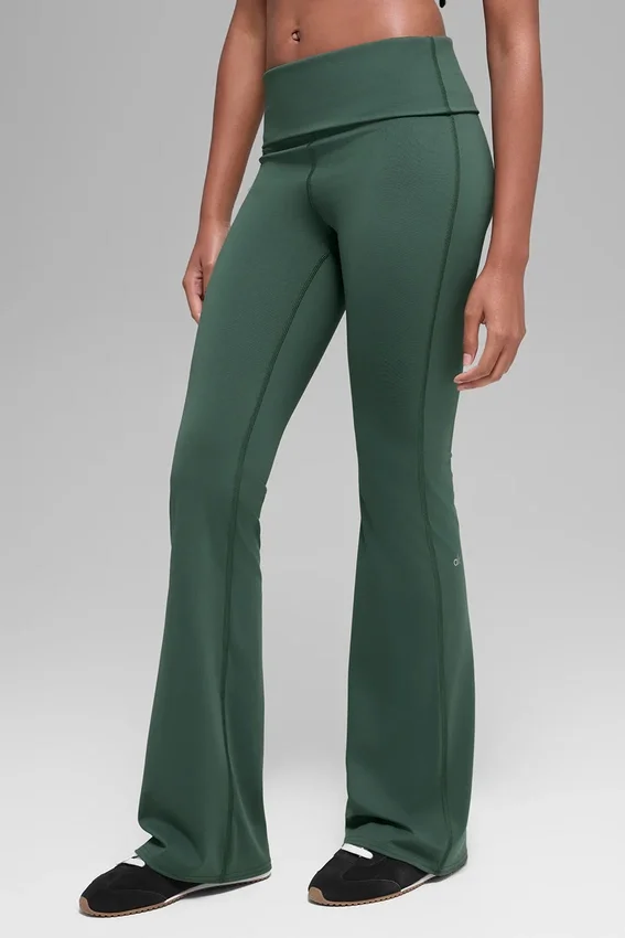 Leggings acampanados con cintura doblable Alo Softsculpt - Verde trébol