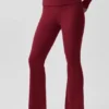 Leggings acampanados con dobladillo de 7/8 Alo Softsculpt - Rojo Romance de Verano