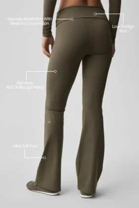 Leggings acampanados con doble vuelta Alo Softsculpt – Olive Tree