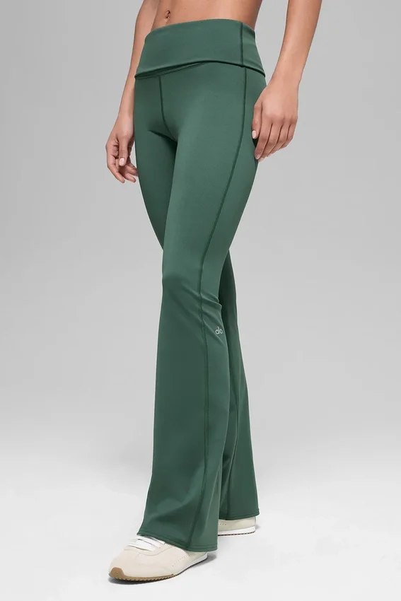 Leggings acampanados con doble vuelta de 7/8 Alo Softsculpt - Verde trébol