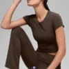 Leggings acampanados con doblez de 7/8 de Alo Softsculpt - Espresso