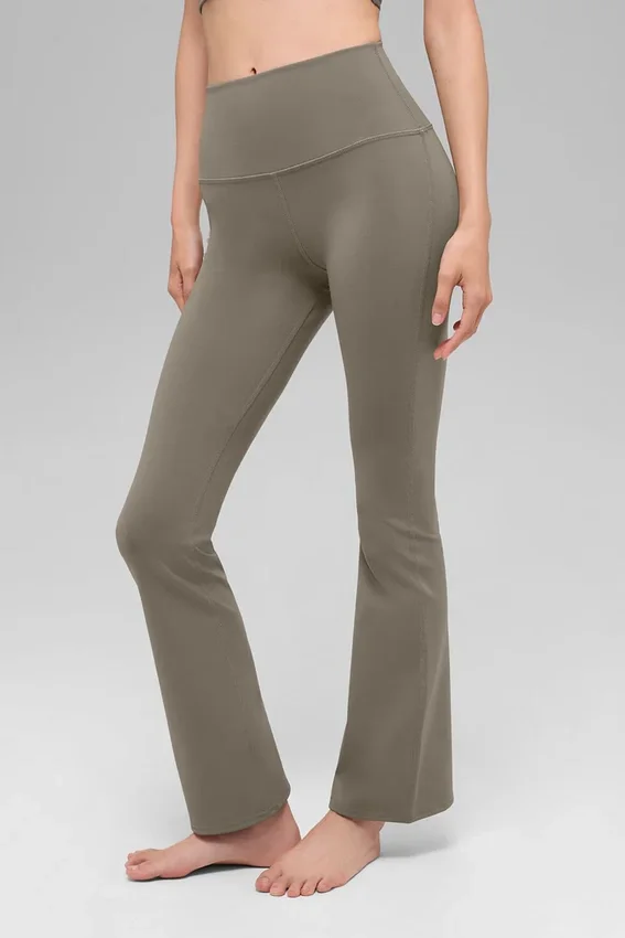 Leggings High-Waist Airbrush con corte acampanado 7/8 - Cacao claro