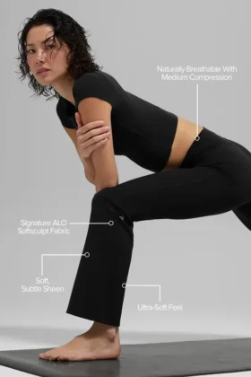 Leggings High-Waist y corte acampanado 7/8 Alo Softsculpt – Negro