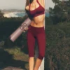 Pantalón capri de talle bajo con dobladillo Alo Softsculpt — Rojo Summer Romance