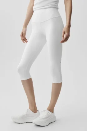 Pantalón capri High-Waist Airbrush de 16" - Blanco