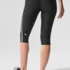 Pantalón capri High-Waist Airlift de corte súper elegante con contraste - Negro/Blanco
