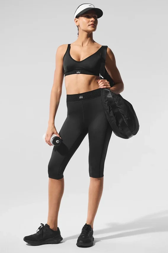 Pantalón capri High-Waist Airlift – Negro