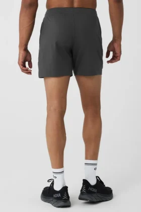 Pantalón corto Conquer React Performance de 7″ – Antracita