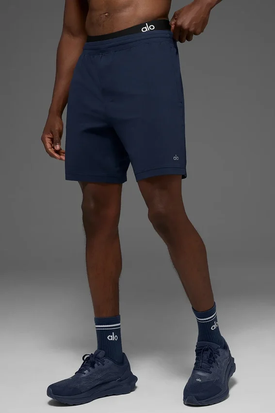 Pantalón corto Conquer React Performance de 7" - Azul marino