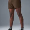 Pantalón corto Conquer React Performance de 7" - Espresso
