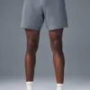 Pantalón corto Conquer React Performance de 7" - Gris acero