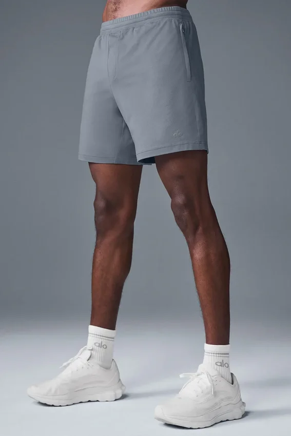 Pantalón corto Conquer React Performance de 7" - Gris acero