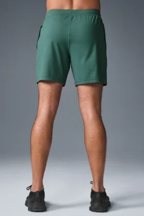 Pantalón corto Conquer React Performance de 7″ – Hiedra de invierno