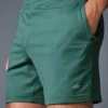 Pantalón corto Conquer React Performance de 7" - Hiedra de invierno