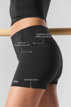 Pantalón corto de compresión de 3″ Alo Softsculpt High-Waist — Negro