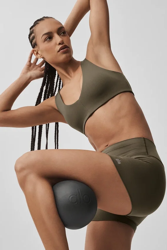 Pantalón corto de precisión High-Waist Alo Softsculpt de 3" — Verde olivo