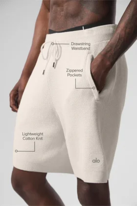 Pantalón corto de punto tipo jersé Sports Club de 7″ – Marfil