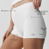 Pantalón corto de talle medio Alo Softsculpt de 2" - Blanco