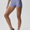 Pantalón corto elegante High-Waist Airlift de 3" con estampado de cuadros vichy - Azul marino