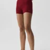 Pantalón corto High-Waist sin costuras de modal acanalado de 4" — Rojo «Summer Romance»